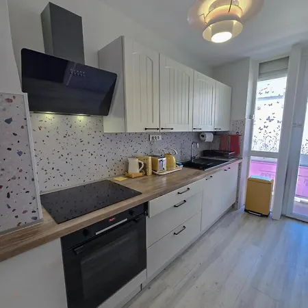 L'heure Sud T3 T3 Clim Avec Garage Au Centre-ville *